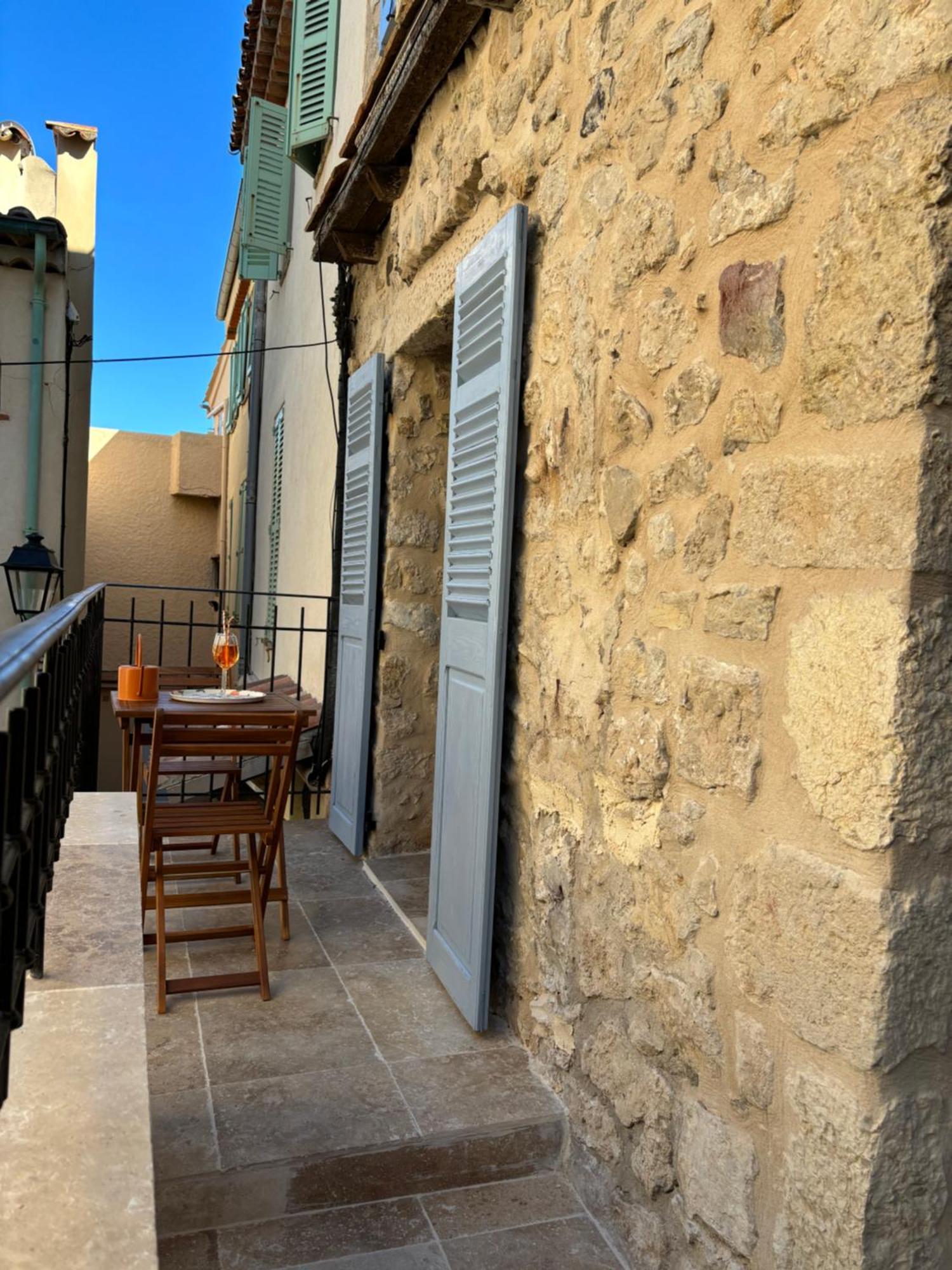 Apartmán La Pablita, Vieil Antibes, Remparts Pokoj fotografie