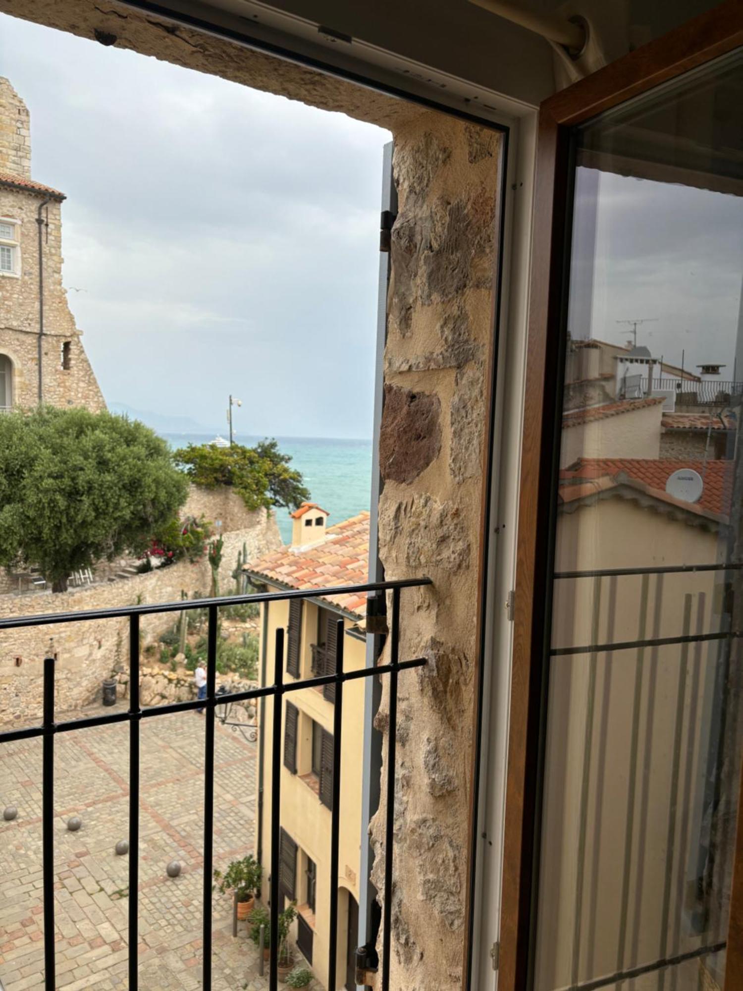 Apartmán La Pablita, Vieil Antibes, Remparts Pokoj fotografie