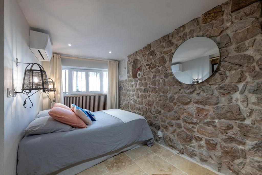Apartmán La Pablita, Vieil Antibes, Remparts Pokoj fotografie